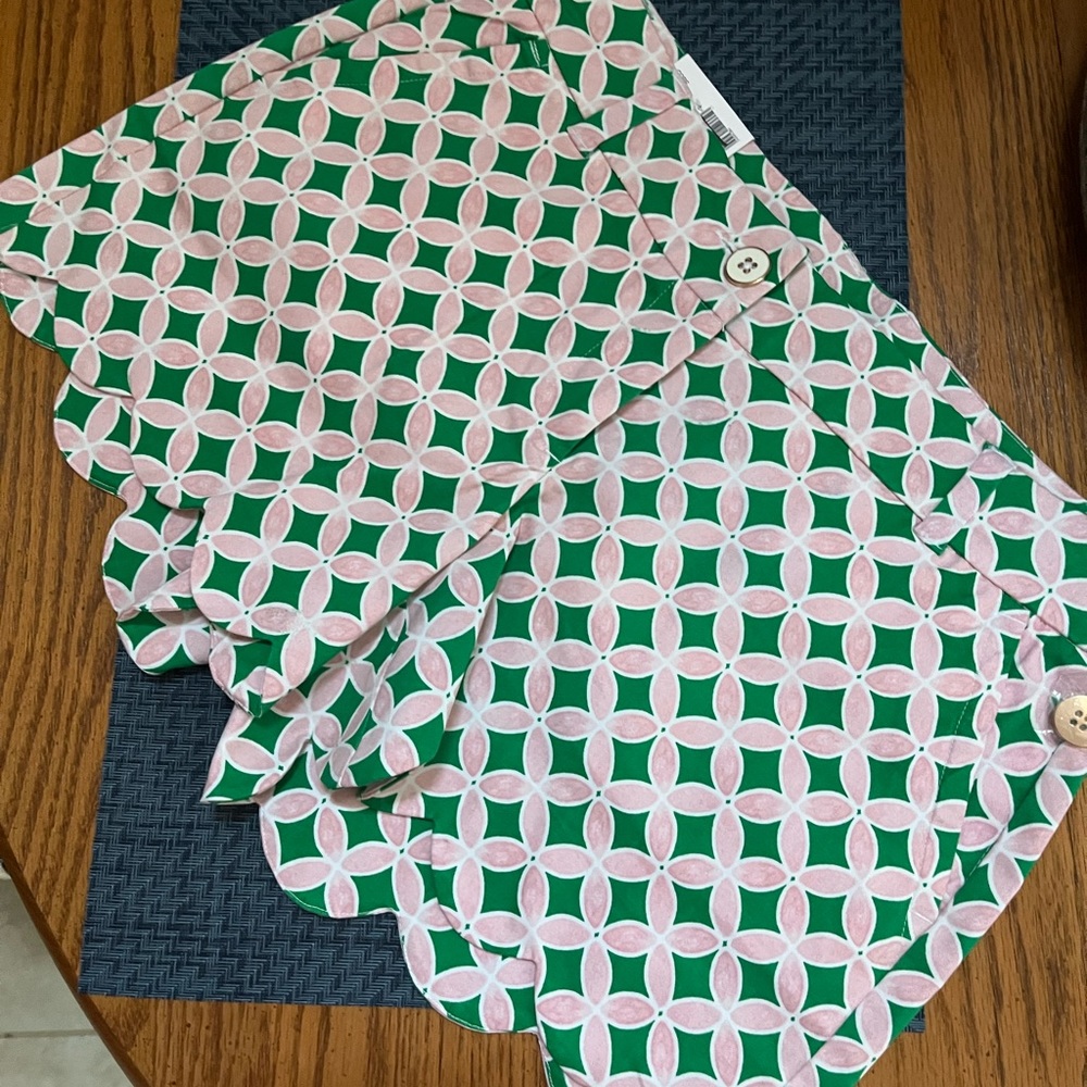Crown & Ivy Scallop Shorts
